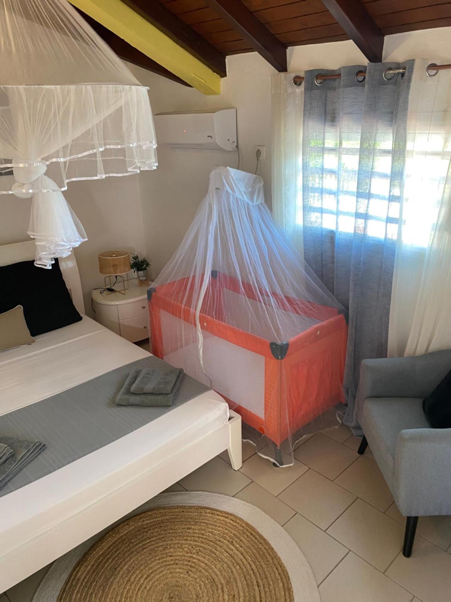 Chez Soul~Etage Entier Avec Vue Sur Mer ซานต์-โรส ภายนอก รูปภาพ